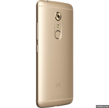 ZTE Axon 7