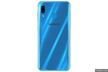 Samsung Galaxy A30