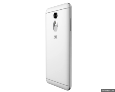 ZTE Blade A910