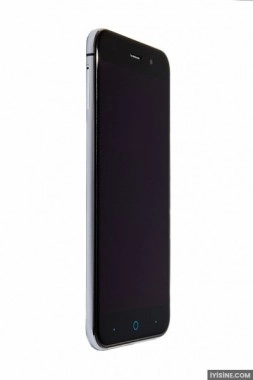 ZTE Blade X7